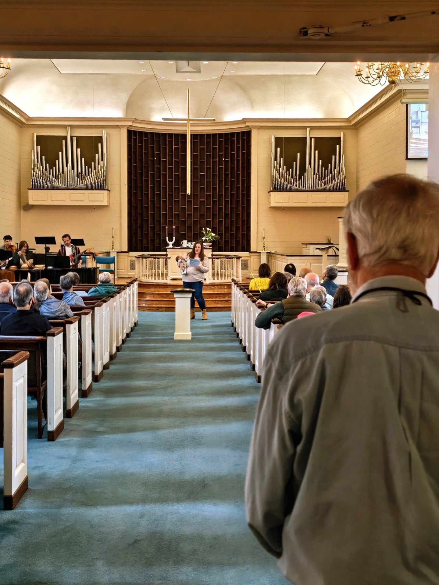 Welborne UMC congregation gathered in fellowship